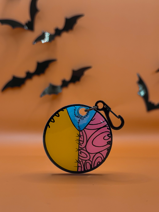 Placa redonda para perro inspirada en Sally de El Extraño Mundo de Jack, diseño colorido para Halloween.