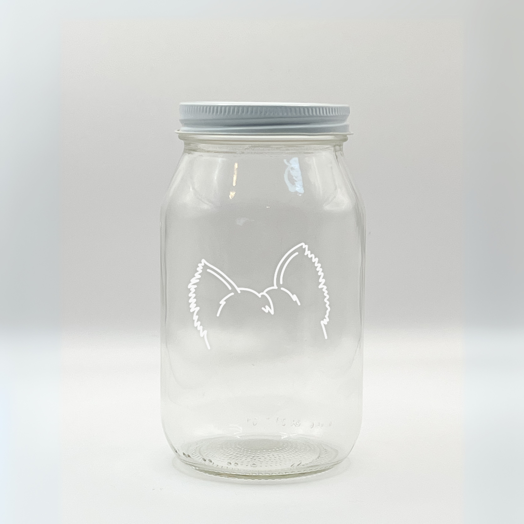 Frasco con silueta blanca de orejas de perro. Frasco minimalista para decoración o snacks.